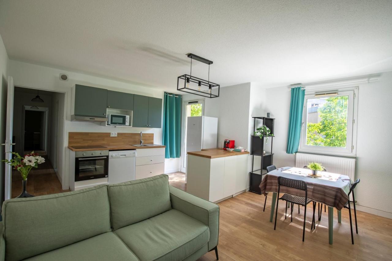 T4 Climatise Au Pied Des Rempart Avec Parking Apartment Avignon Luaran gambar